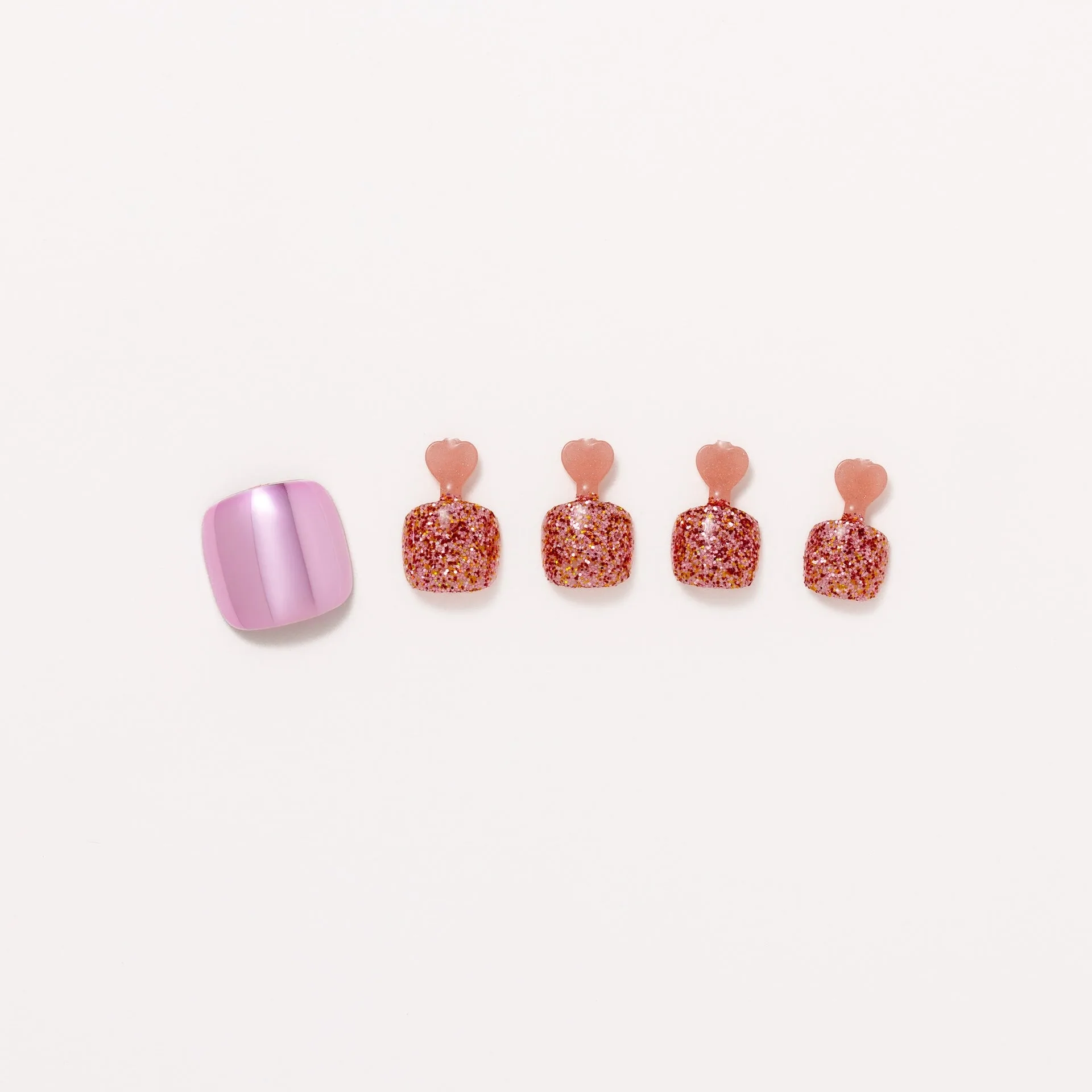 Pink Glitz vs Pink Conch: uñas postizas brillantes comparadas