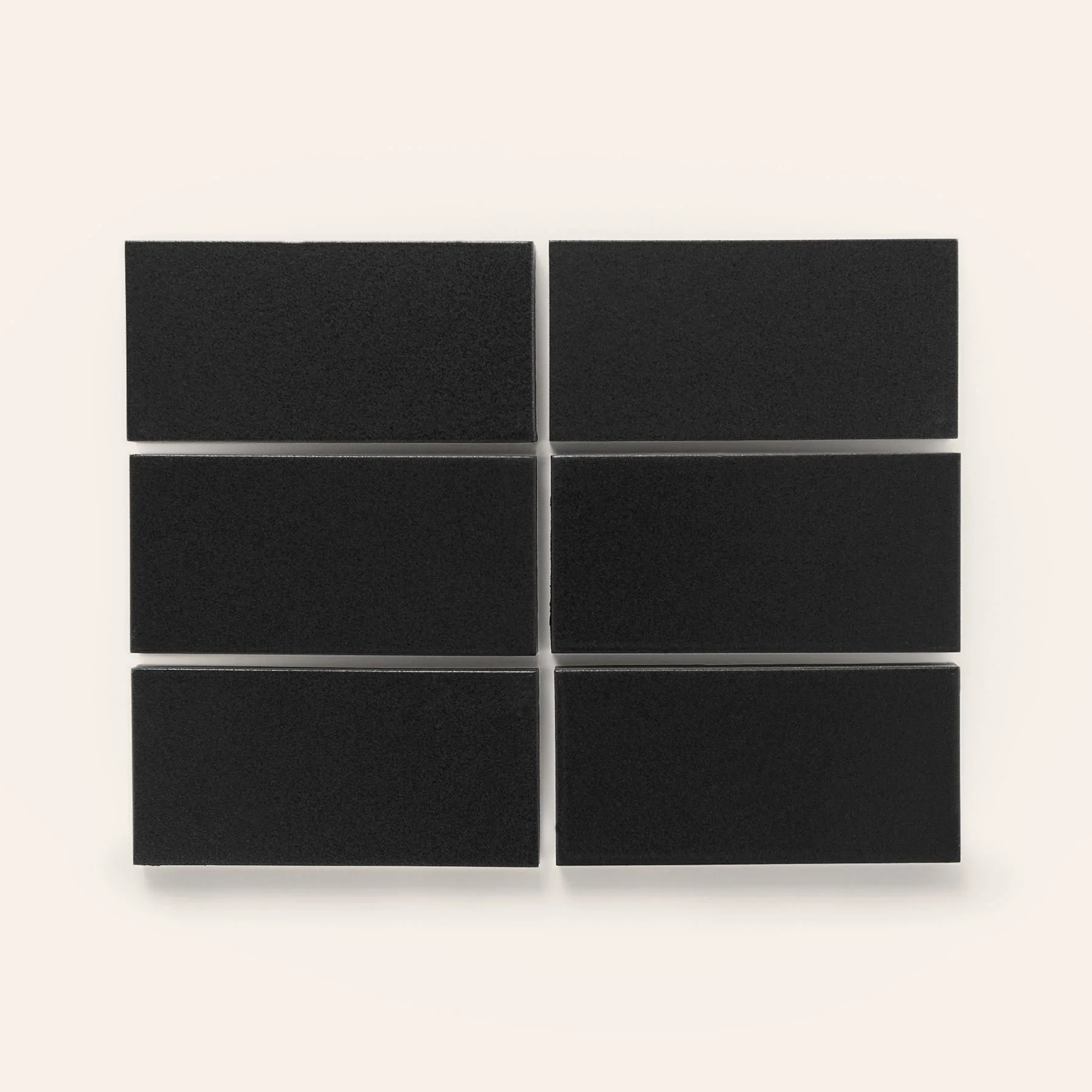 M34.2 Sample in Museum Black