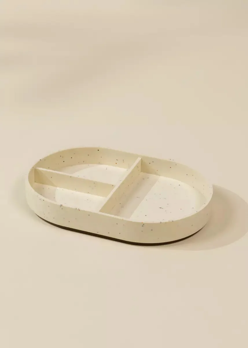 Piatto in silicone vs anelli di aspirazione: aiuti per i pasti