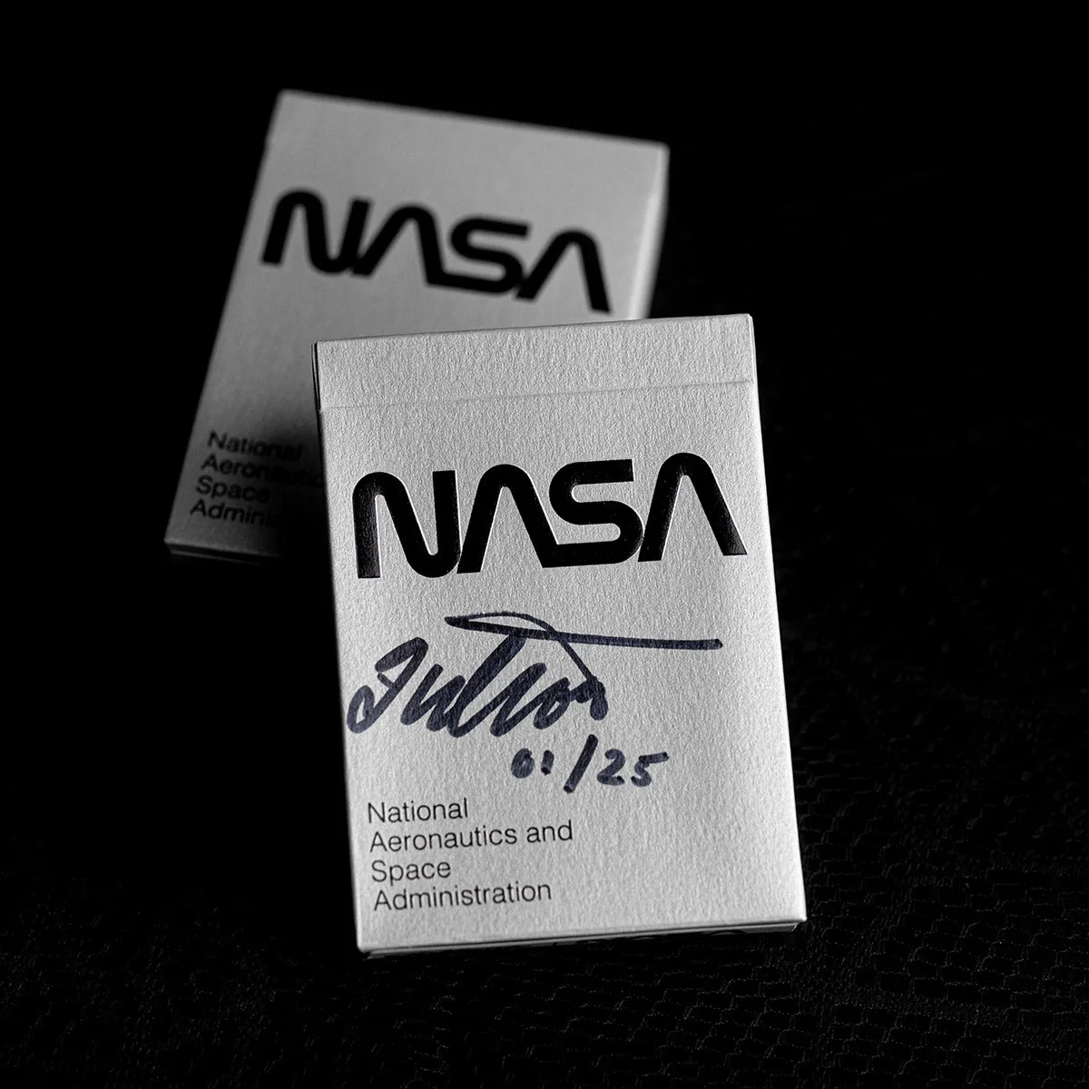 Prova d'artista limitata firmata AP foglio d'argento NASA WORM carte da gioco