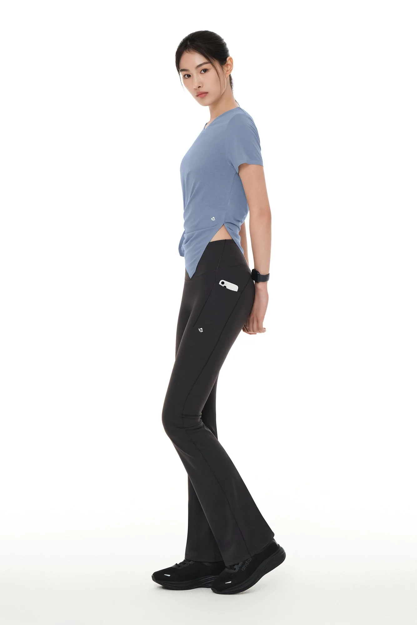 Flare Leggings vs Joggers: Which Style Suits You?