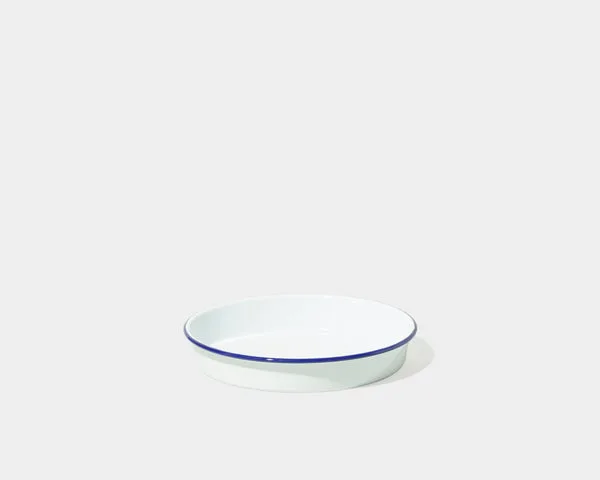 Loaf Tin vs. Cake Tin: Which Falcon Enamelware Bakeware Should You Use?