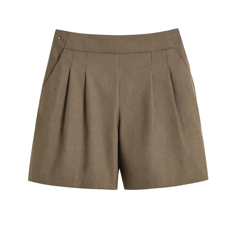Zo verzorg je je linnen shorts met plooien voor