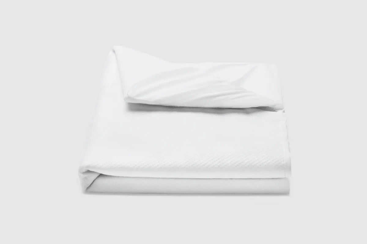 How to Wash a Waterproof Mattress Protector Correctly