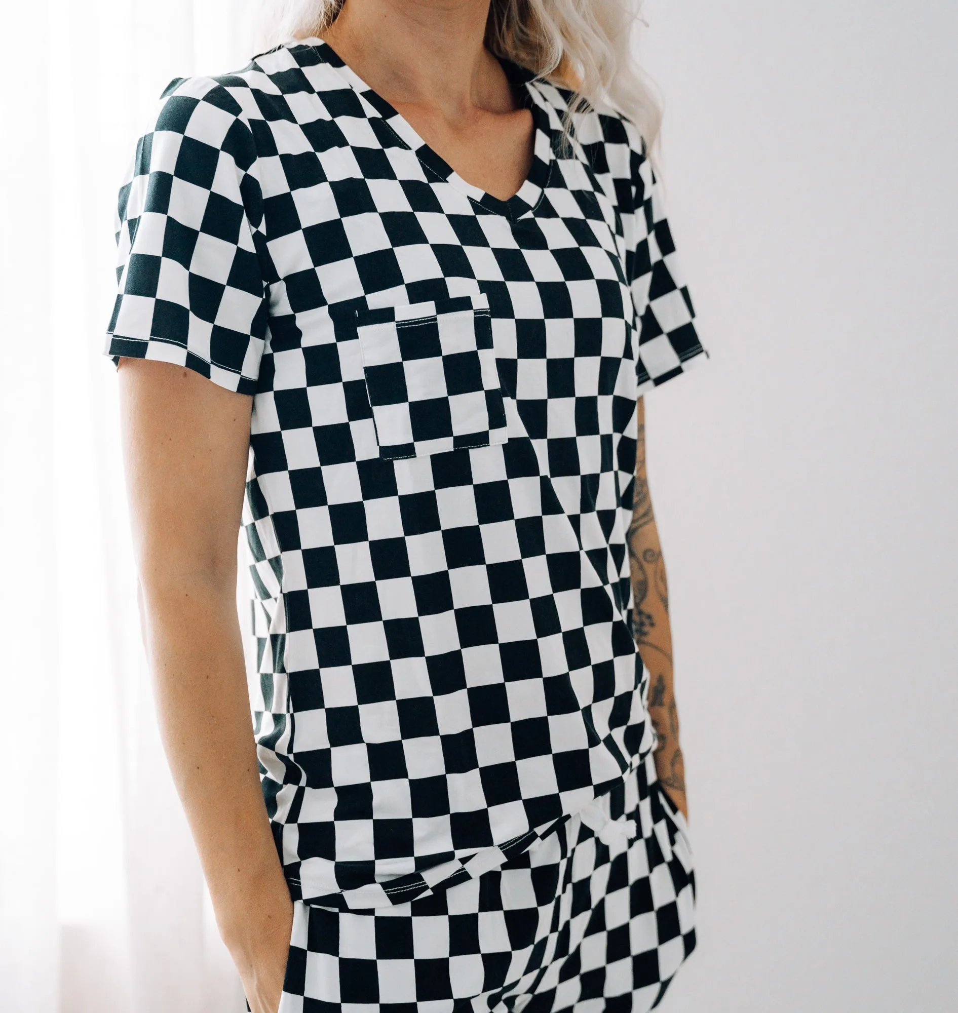 تنسيق تي شيرت Mama V-Neck للرضاعة الطبيعية