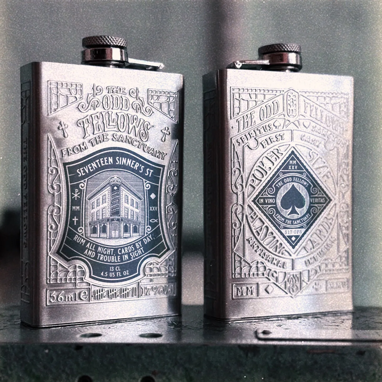 Sanctuary Hip-Flask vs Traditional Flasks: Which One Wins?