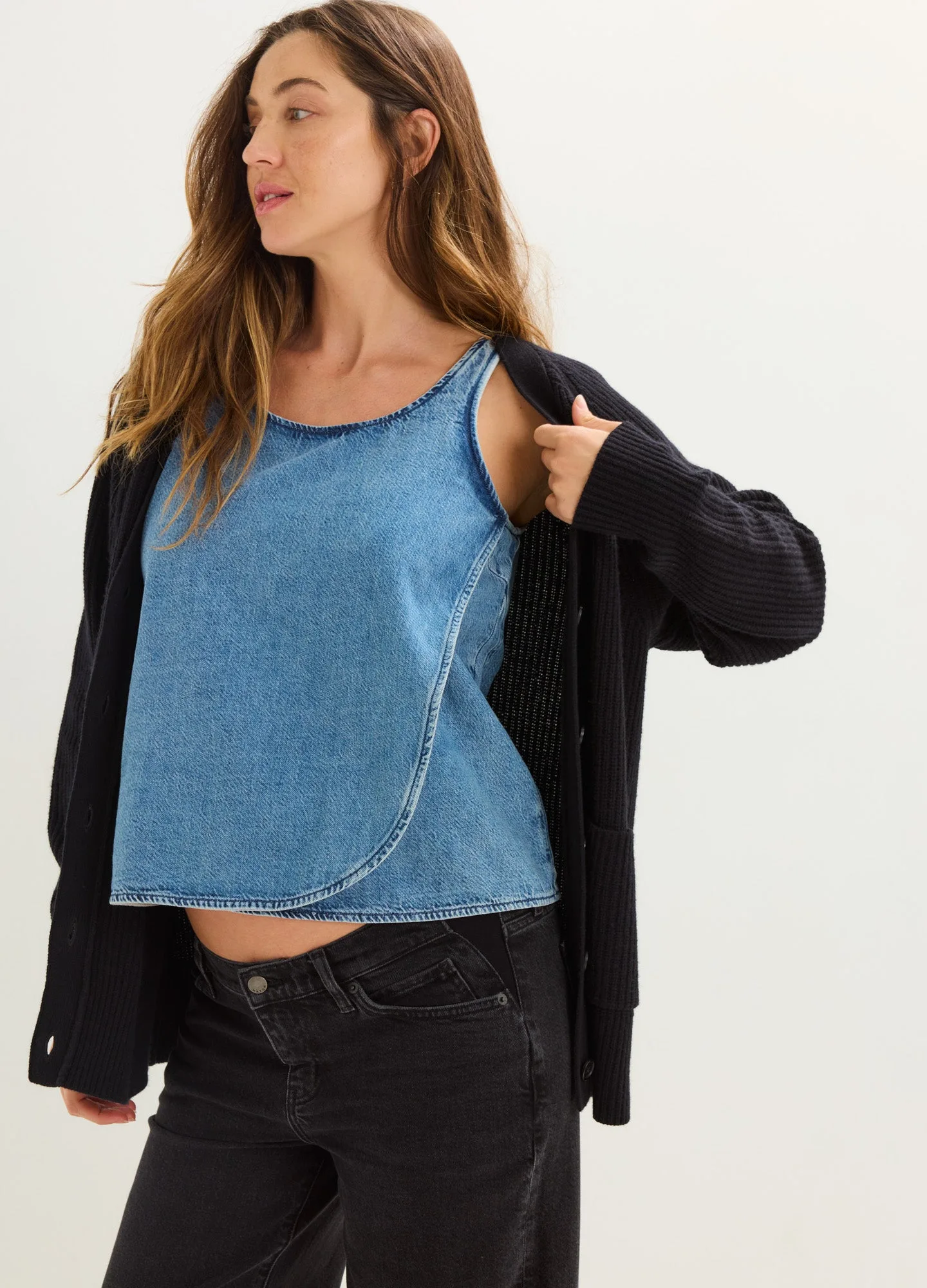 Hailey Denim Top vs Cecilia Tank : Comparaison des Tops Décontractés