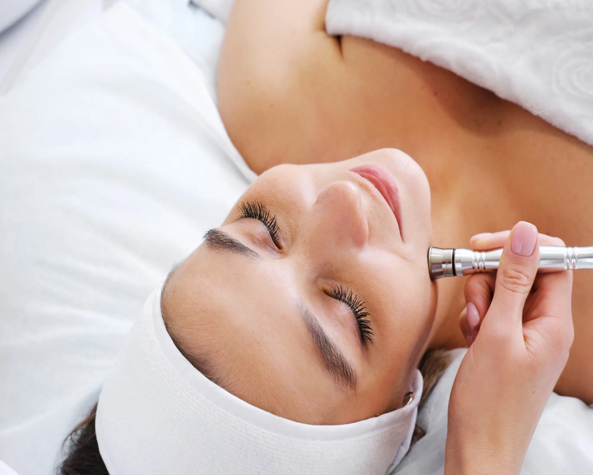 How to Extend the Results of Your Microdermabrasion Treatment