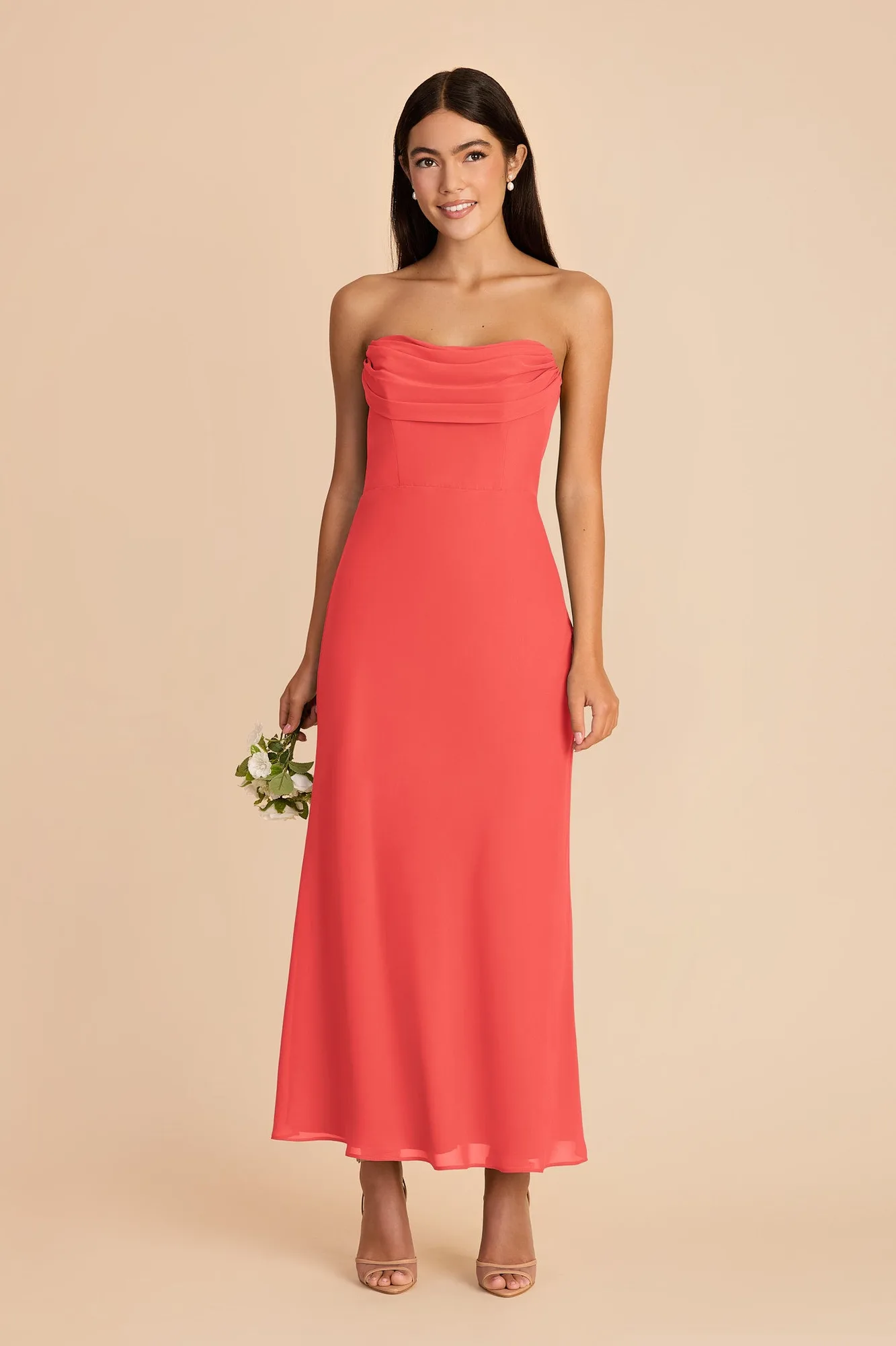 Stilizza l'Abito in Chiffon Mischa per un matrimonio autunnale