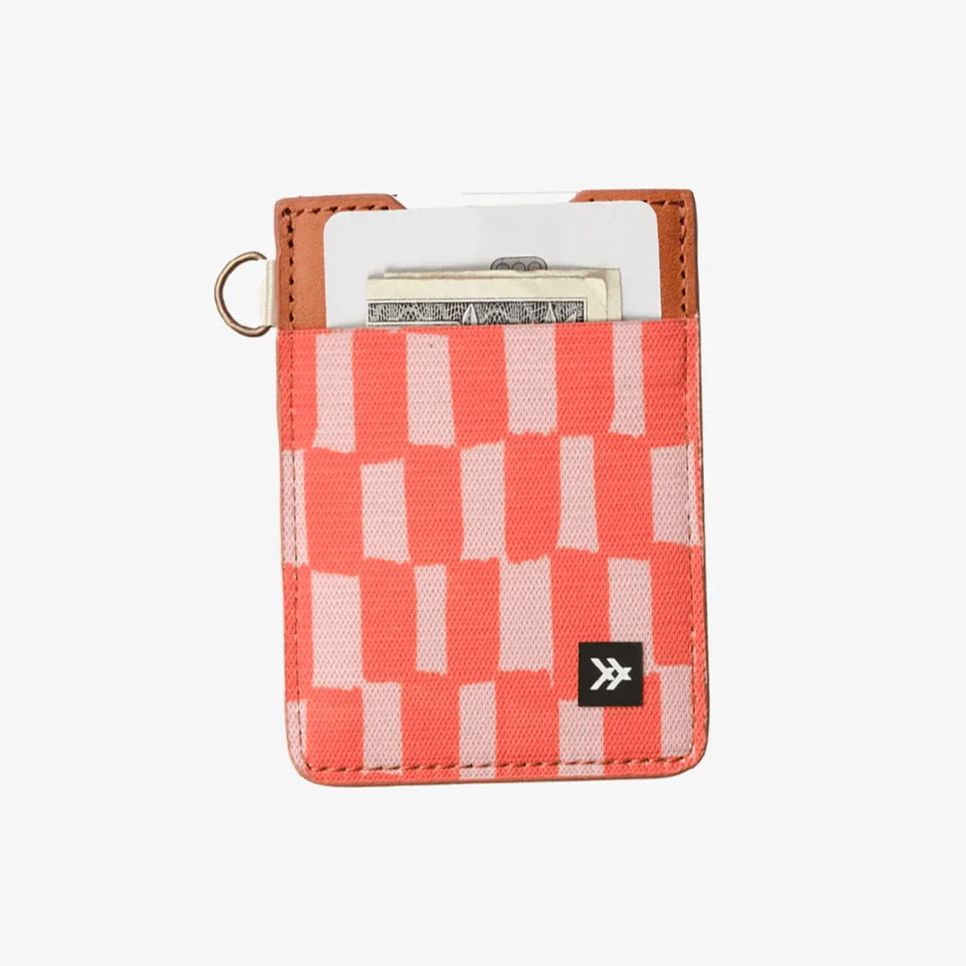 How to Style a Leather Wallet with Different Outfits: From Casual to Formal