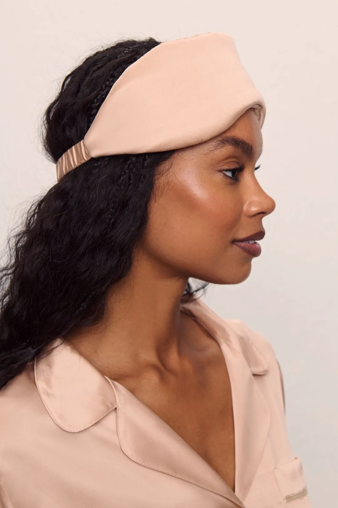 How to Style a Silk Eye Mask for Better Sleep