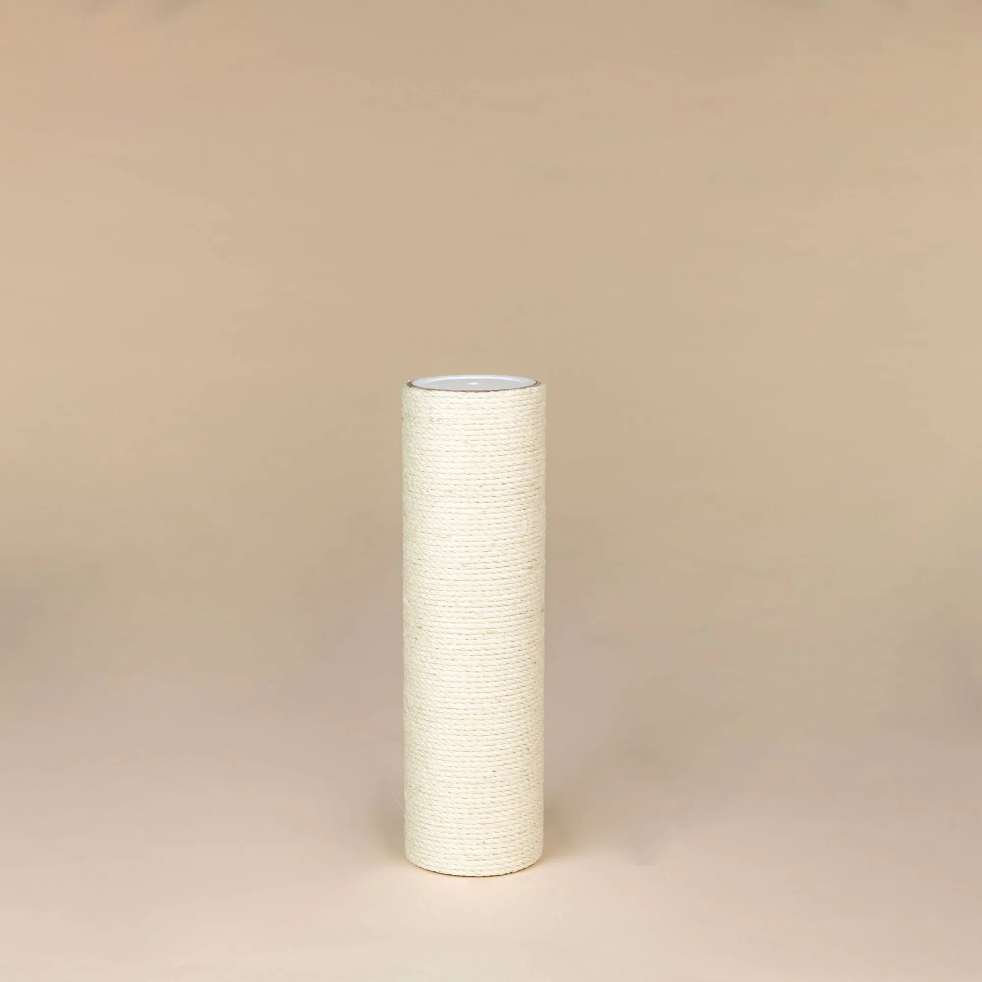 Sisal Pole 20x6 Beige: A Sturdy Scratching Solution