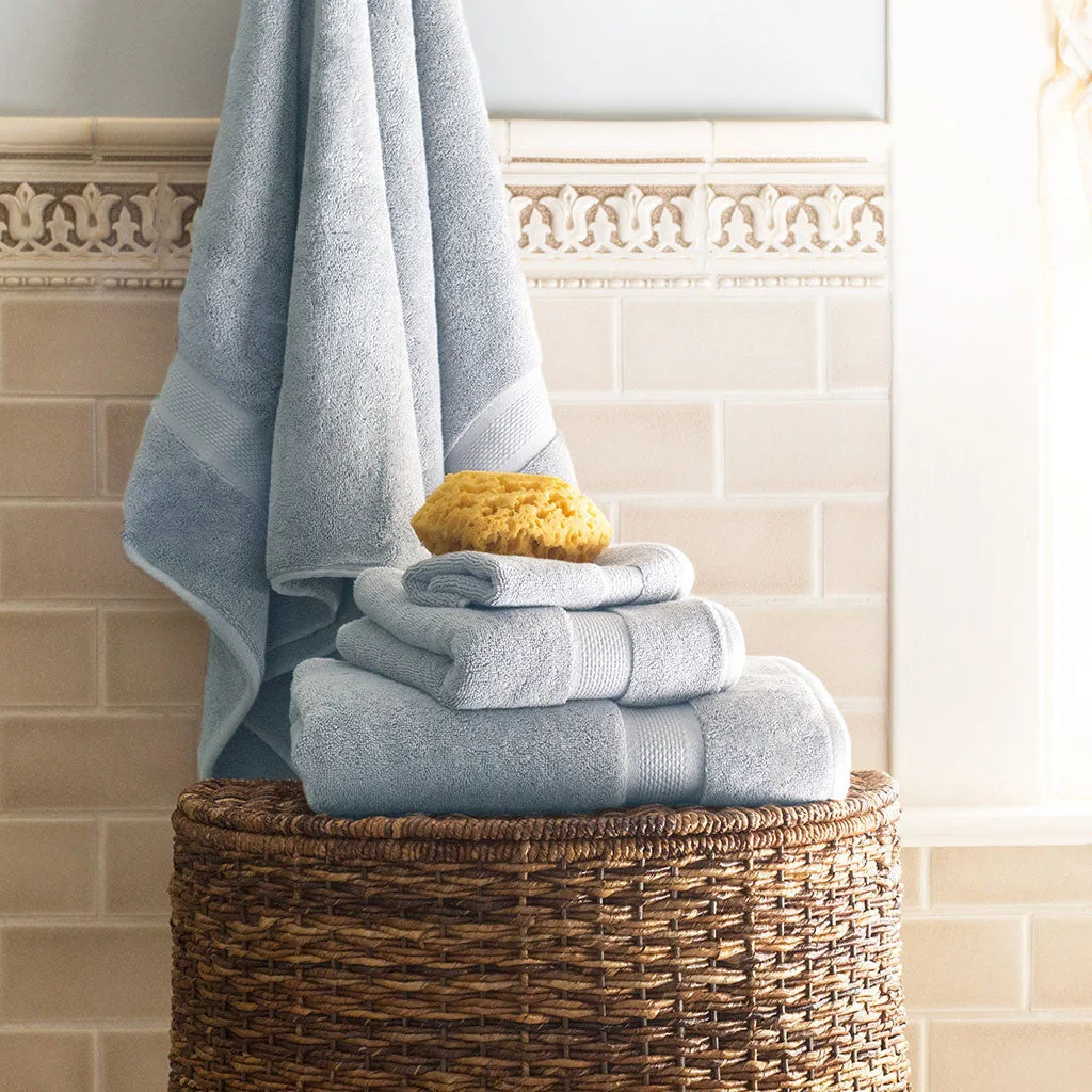 Serviette de toilette bleu classique