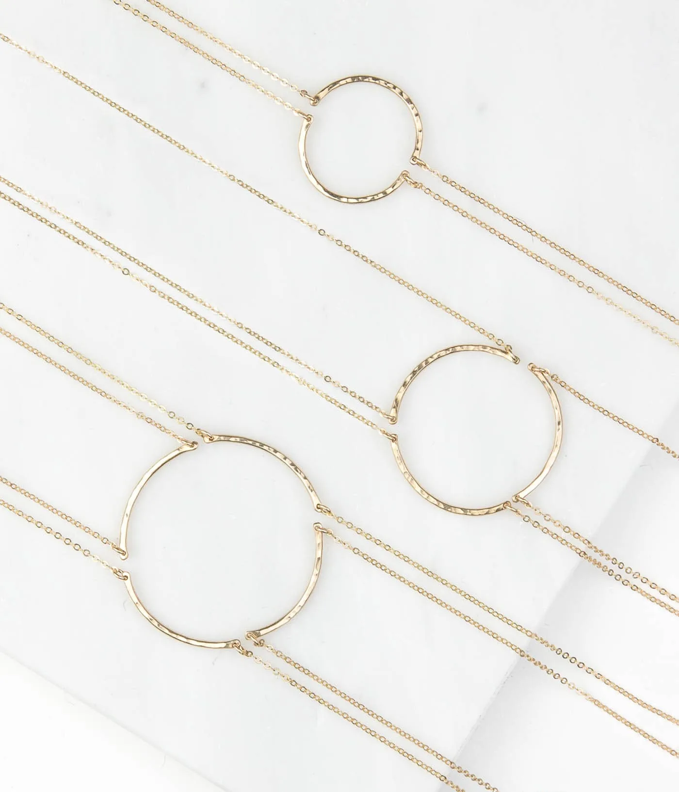 How to Style a Toi et Moi Necklace for Everyday Wear and Special Occasions