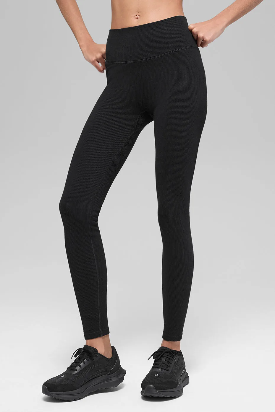 High-Waist Airbrush Legging vs Denim Knit High-Waist Flare Pant: Which Alo Yoga Bottom Is More Versatile?