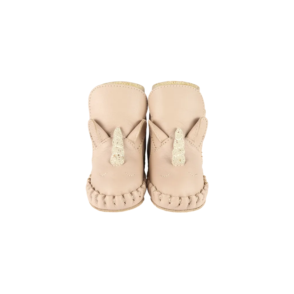 Kapi Special Booties 與 Rije Sneakers 嬰兒鞋比較