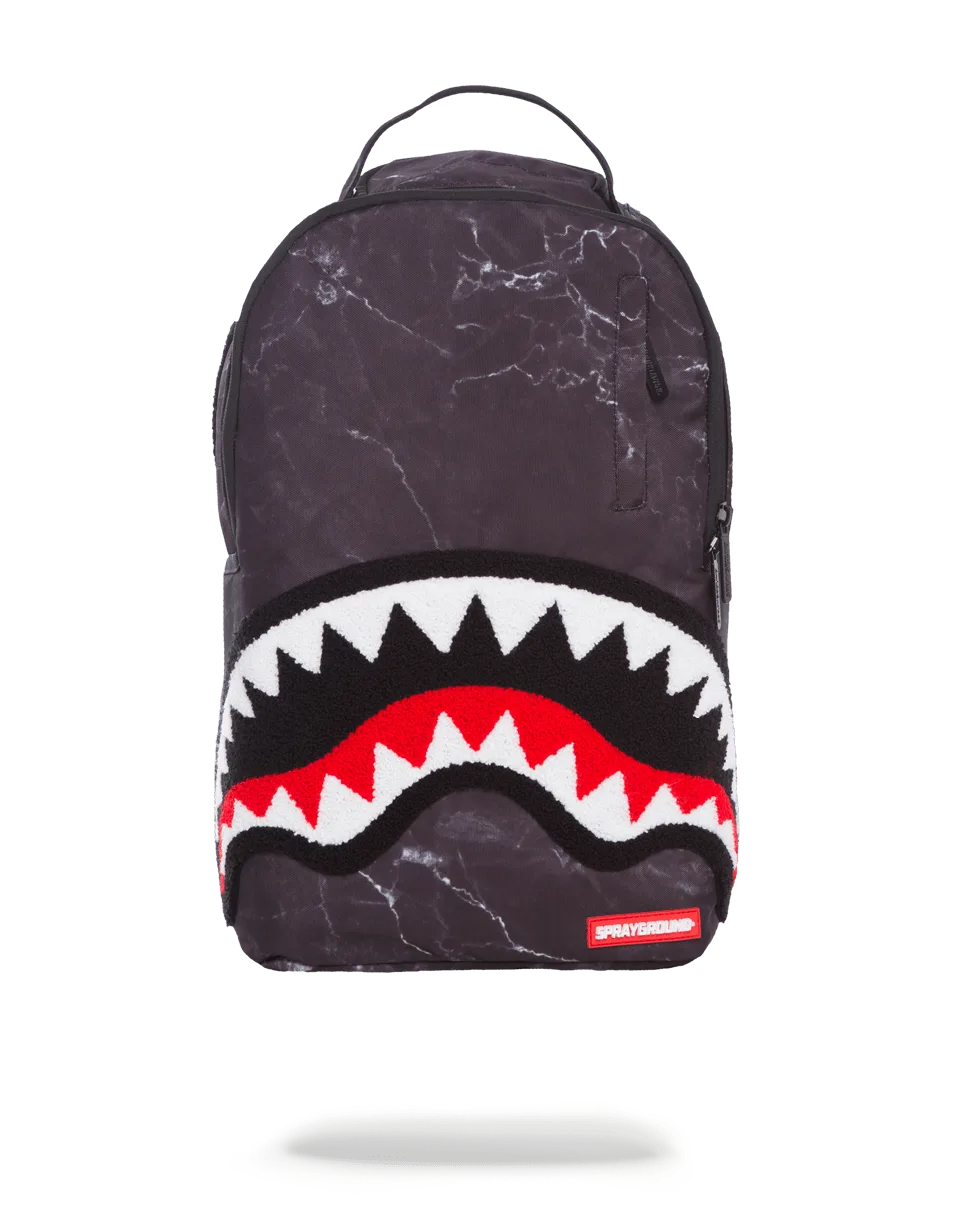 Duffel Bags vs. Backpacks for Weekend Road Trips: Which Carries Better in 2025?