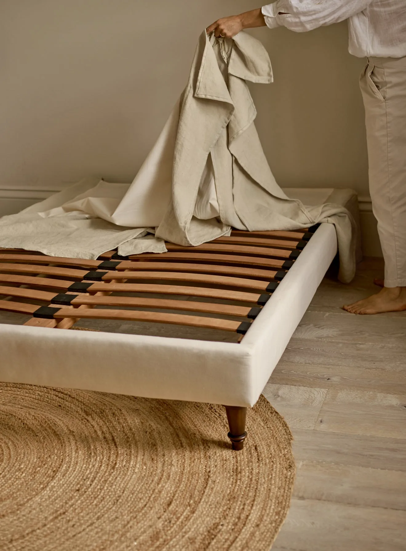 Mila Bed Base, Flax Linen