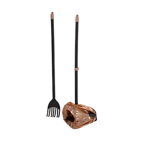 Arm & Hammer Swivel Bin vs Claw Scooper: Which Poop Scooper Is Better?
