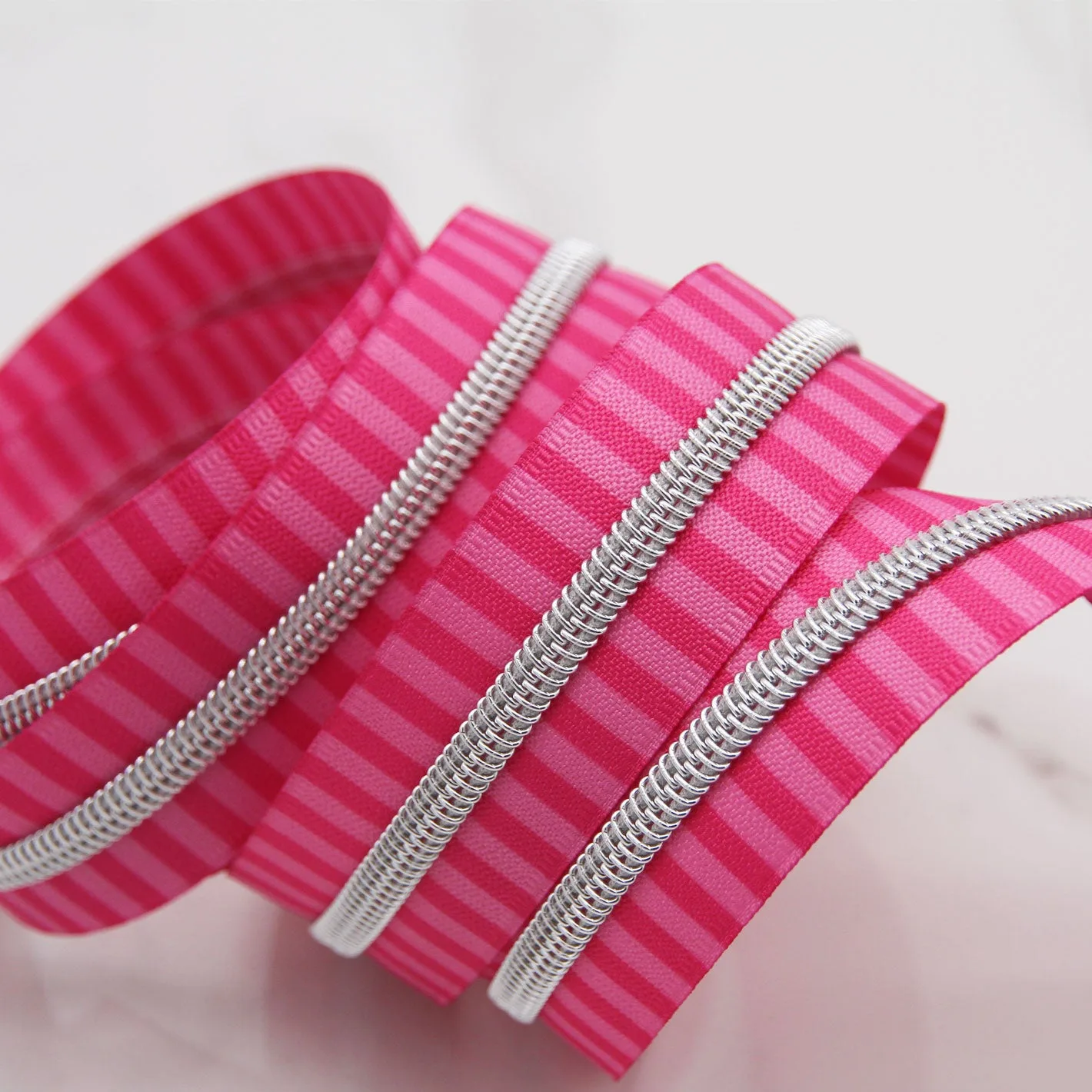 How to Choose the Right Zipper Length for Your Project