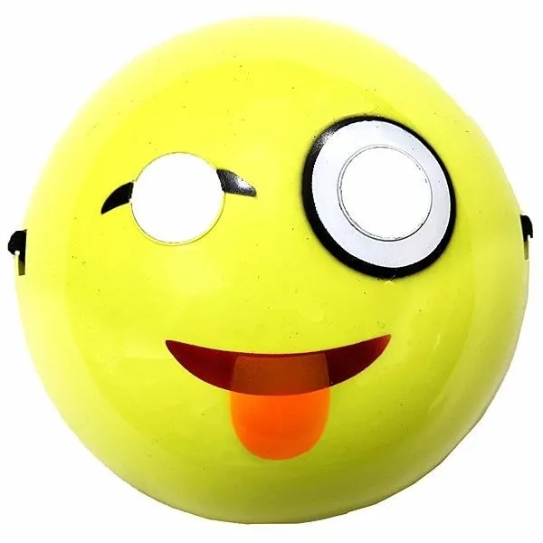 Cómo estilizar una máscara de emoji guiño para Halloween