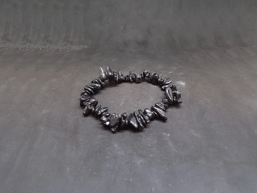 Schwarzer Turmalin Edelstein-Chip-Armband