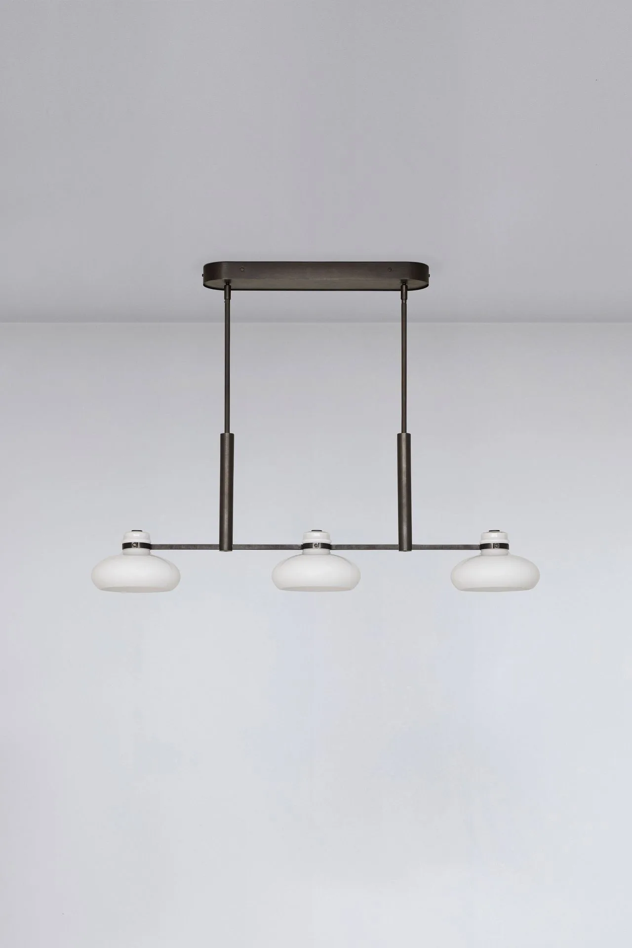 The Complete Guide to Dining Room Lighting with Pendant Lights
