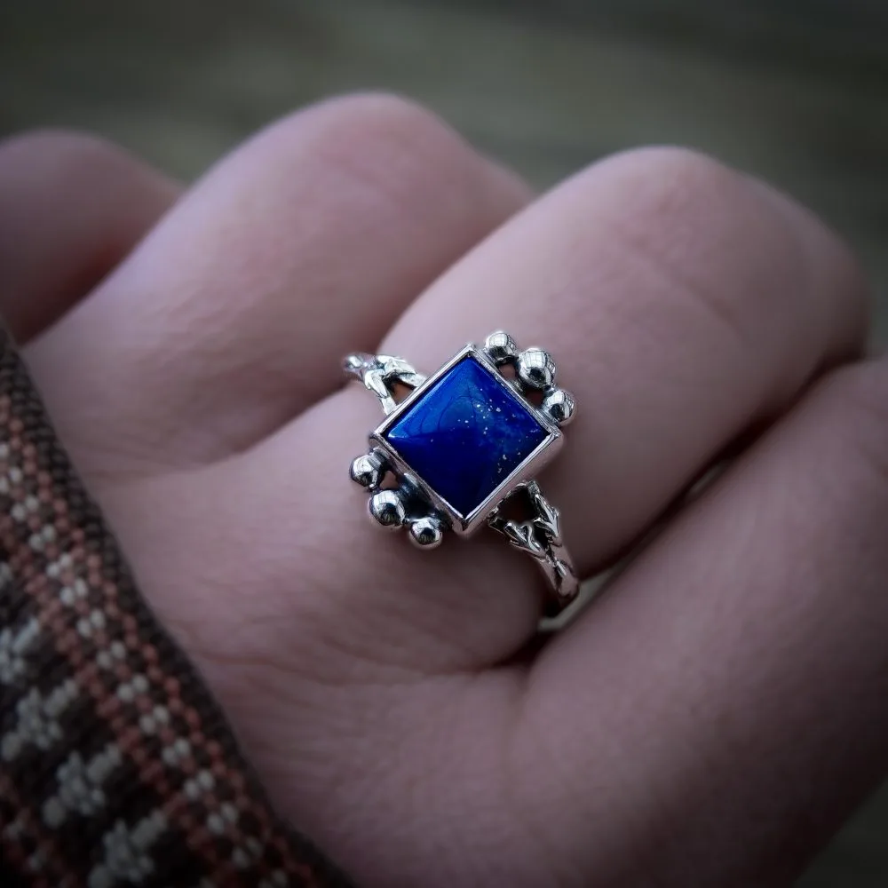 Blue Monday – Specimen 17