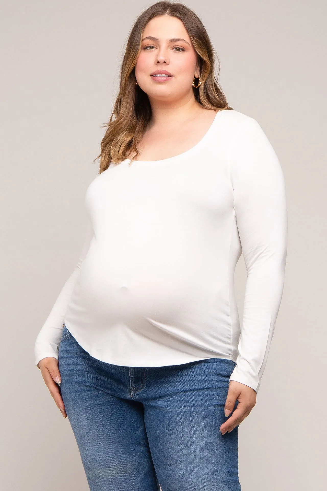 Maternity Fashion on a Budget: How to Build a Versatile Wardrobe for Less