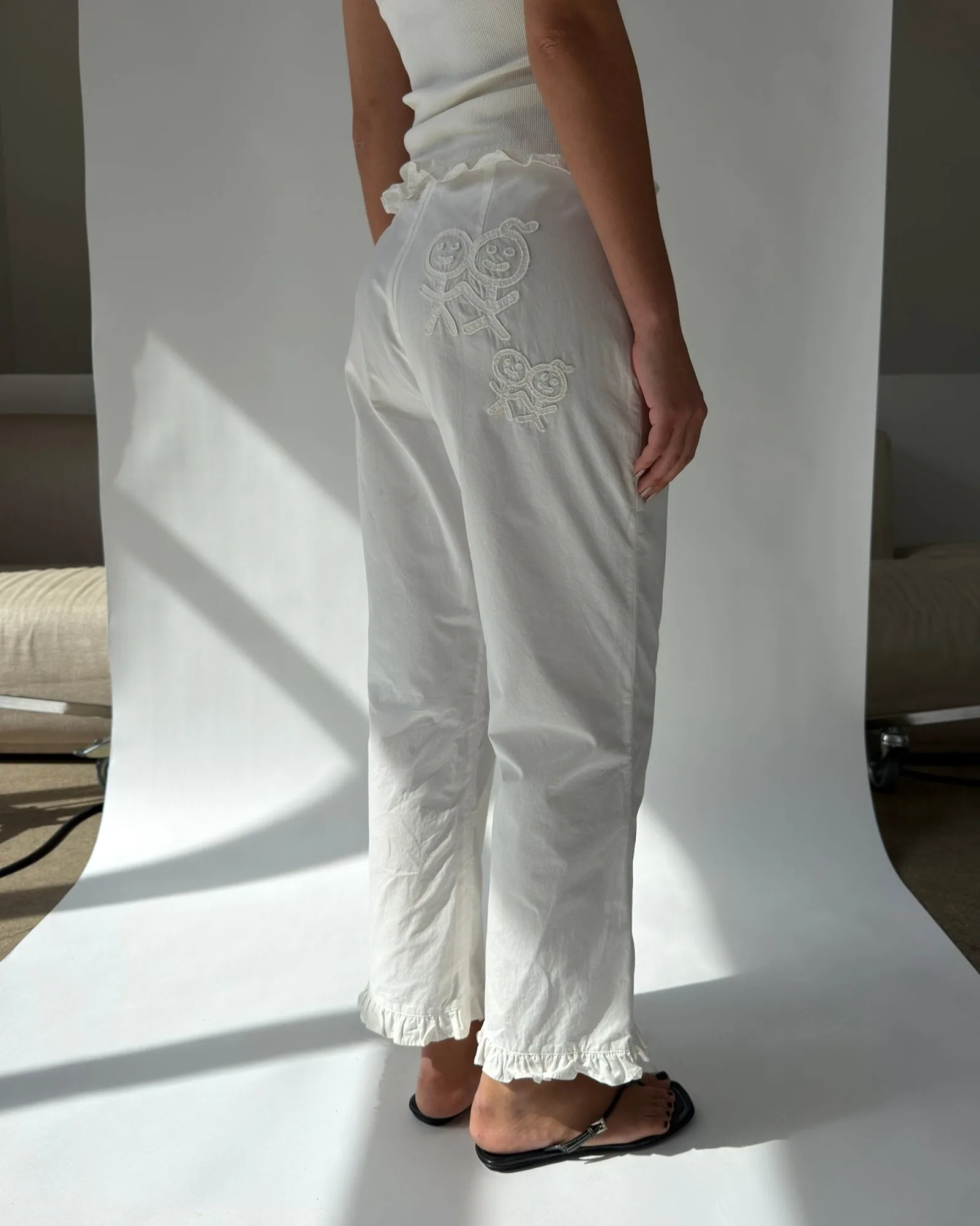 What to Wear With the PN02 Ruffles Pants