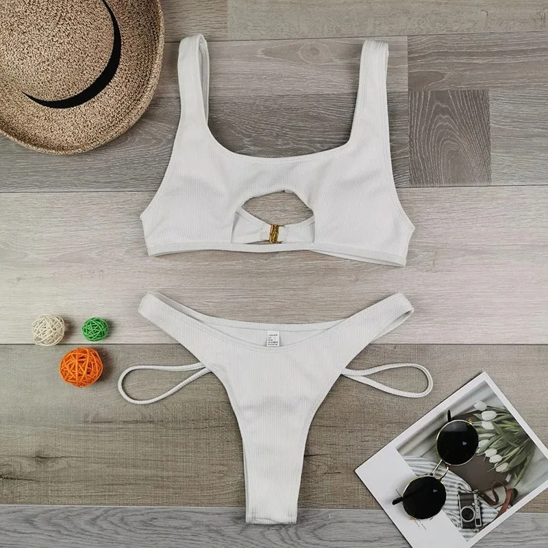 Sexy Vacation Bikini Set vs. Bodysuit for Travel