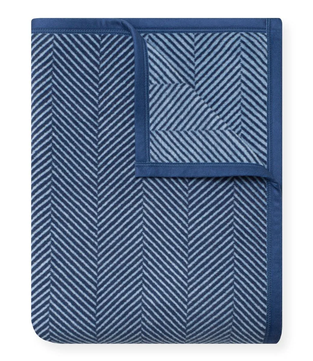 ChappyWrap Original Blanket vs. Herringbone Blanket: Which Is Right for You?