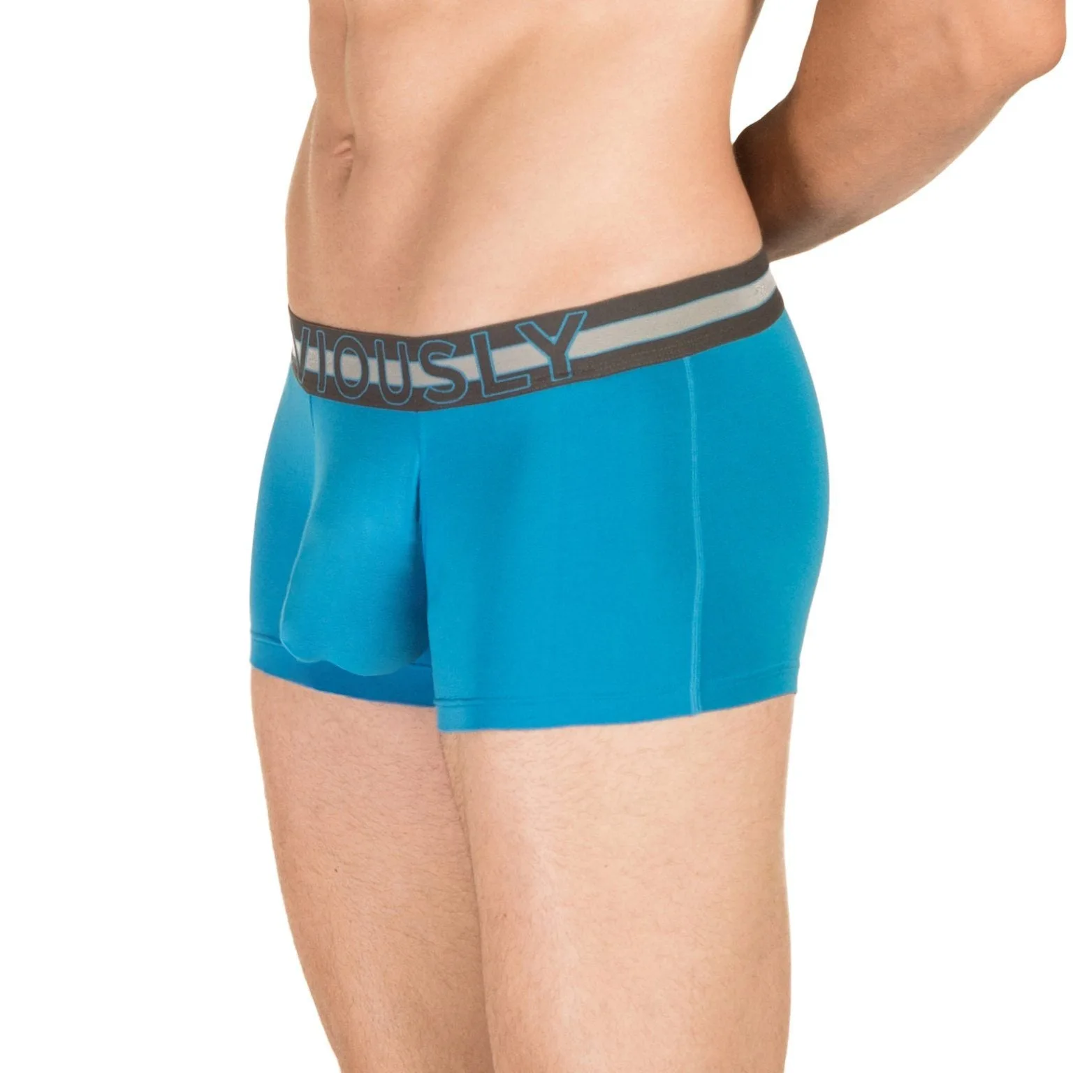 Trunk vs. Thong: Welche Minimal-Unterwäsche passt zu dir?