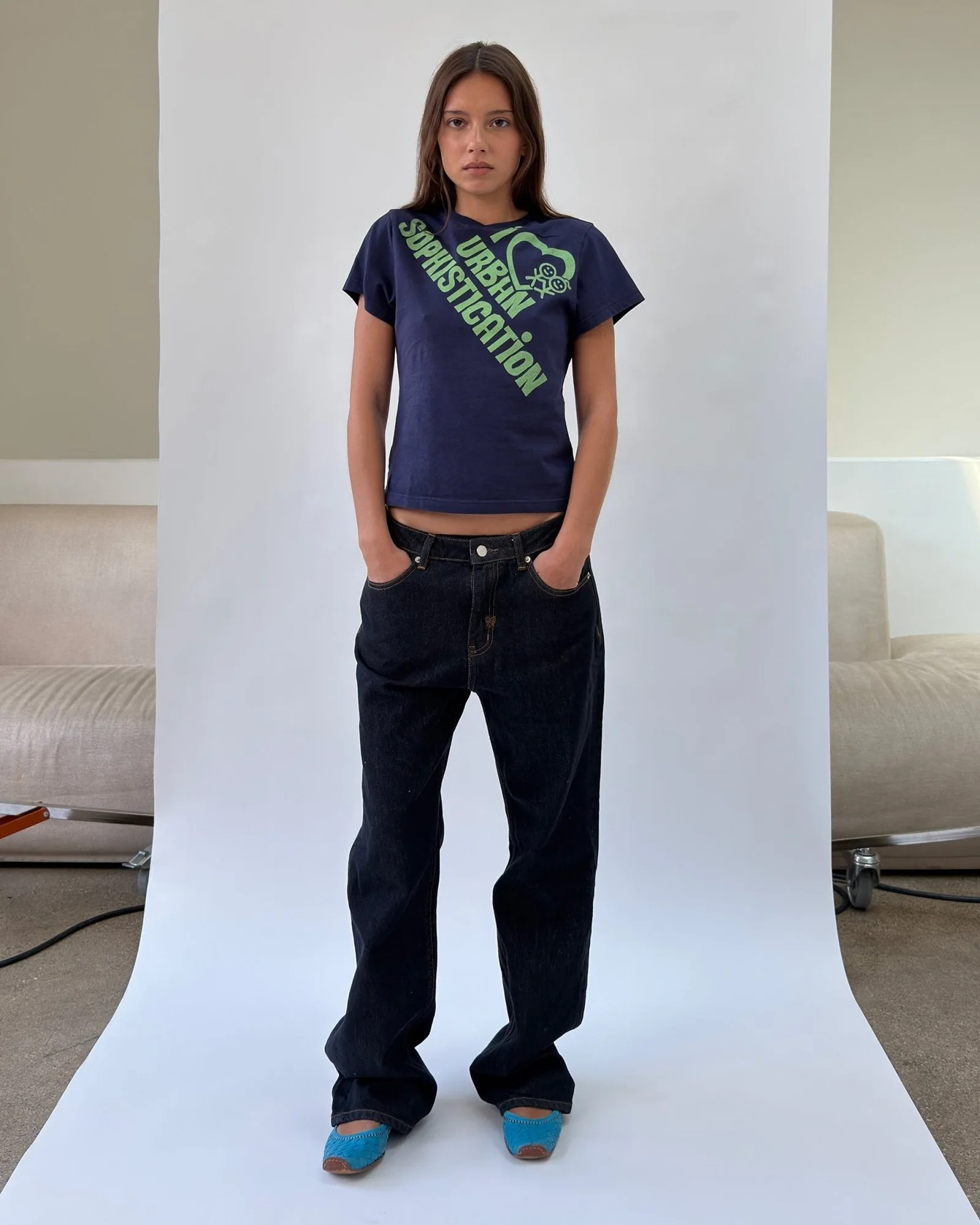 VT01 V-Neck T-shirt