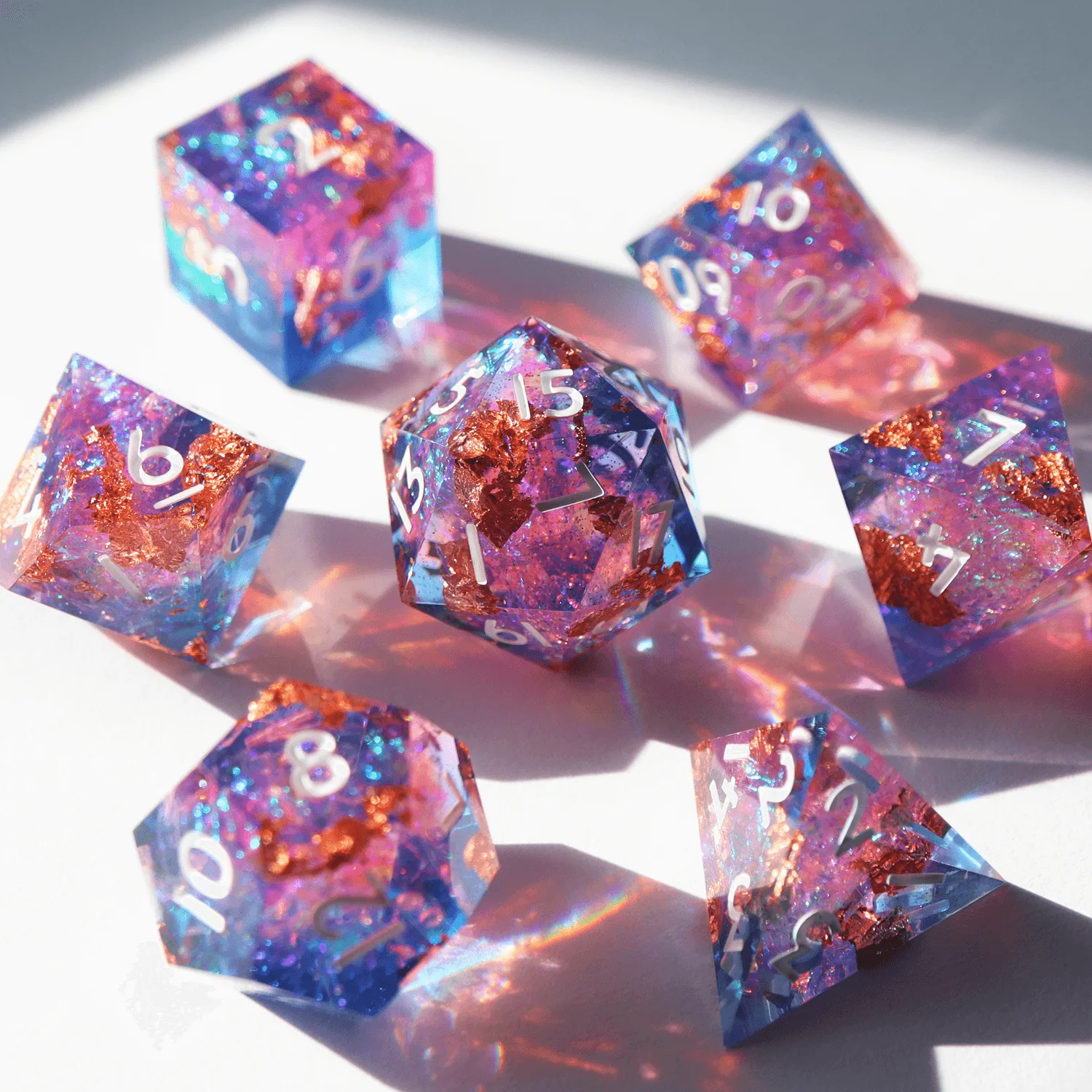 Amphora Chonk D20 vs Standard D20: Weight and Feel