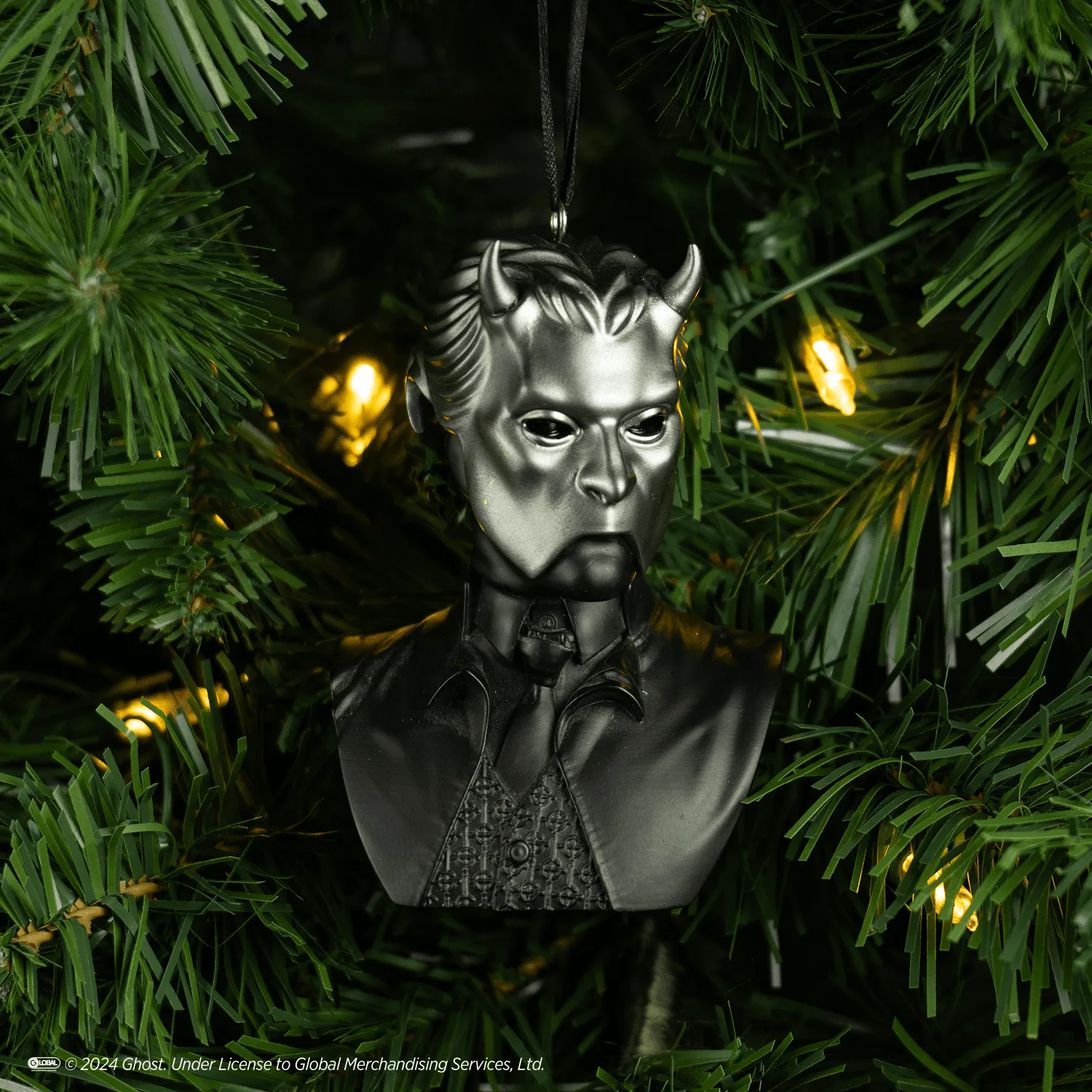 Holiday Horrors - Ghost - Nameless Ghoul Ornament