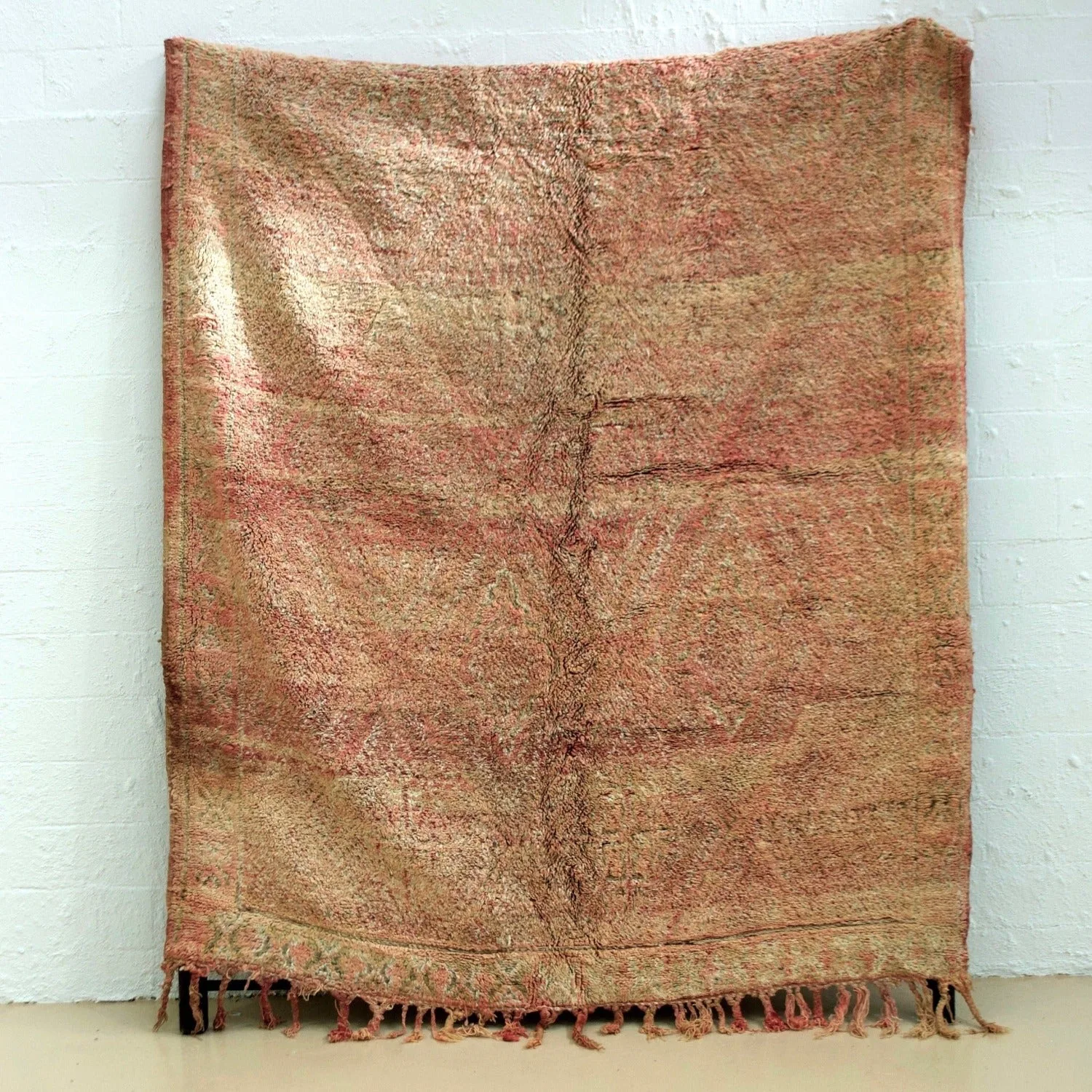 Vintage Moroccan Rug Review: Handwoven Wool Rug for Timeless Interiors