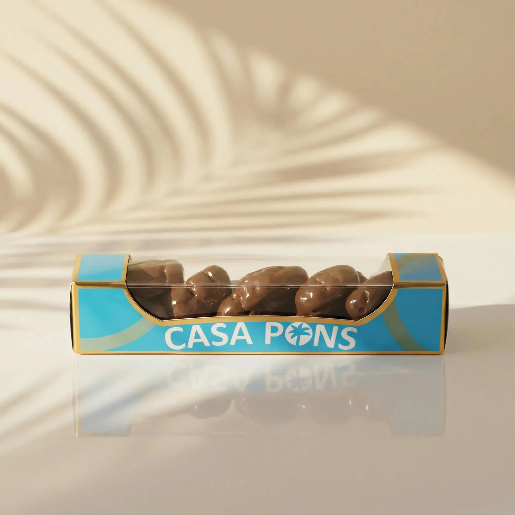 Chocolate con leche de nuez pacana vs té blanco: ¿qué regalo elegir