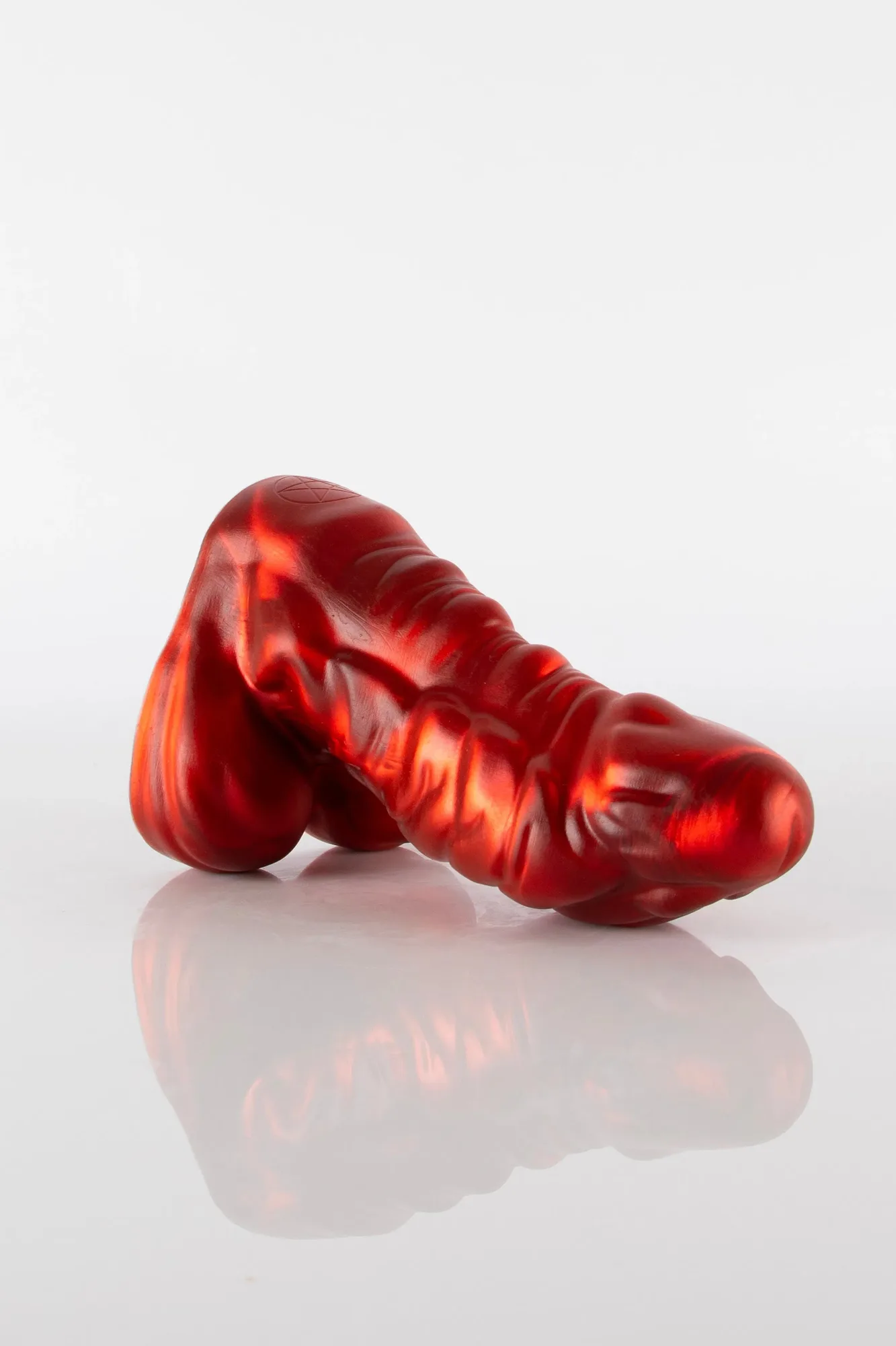 Behemoth vs. Asmodeus: Který velký dildo je pro vás?