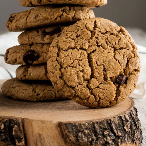 Cómo servir galletas de chispas de chocolate pequeñas en fiestas