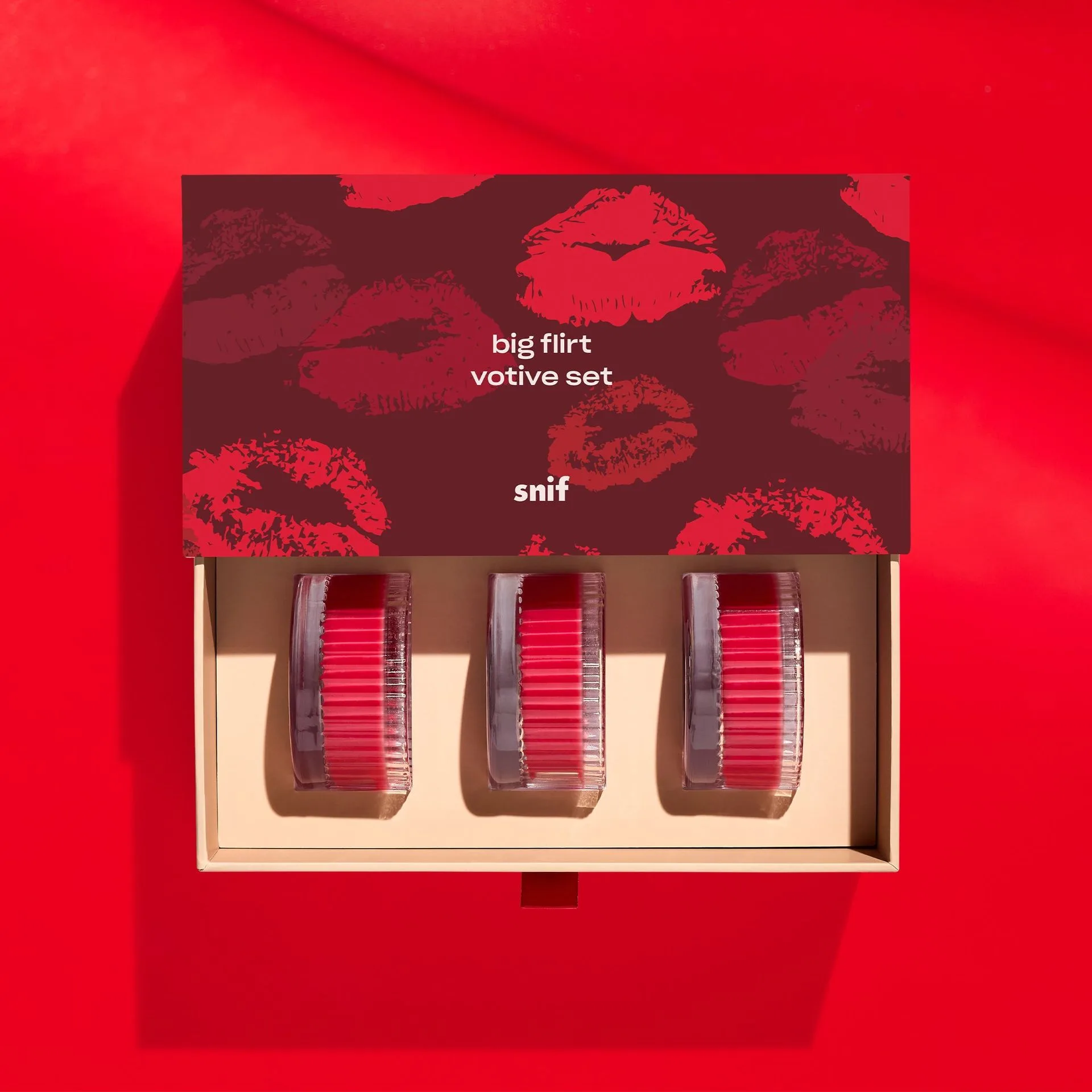 Zestaw wotywny Big Flirt a pełnowymiarowe świece: co się opłaca?