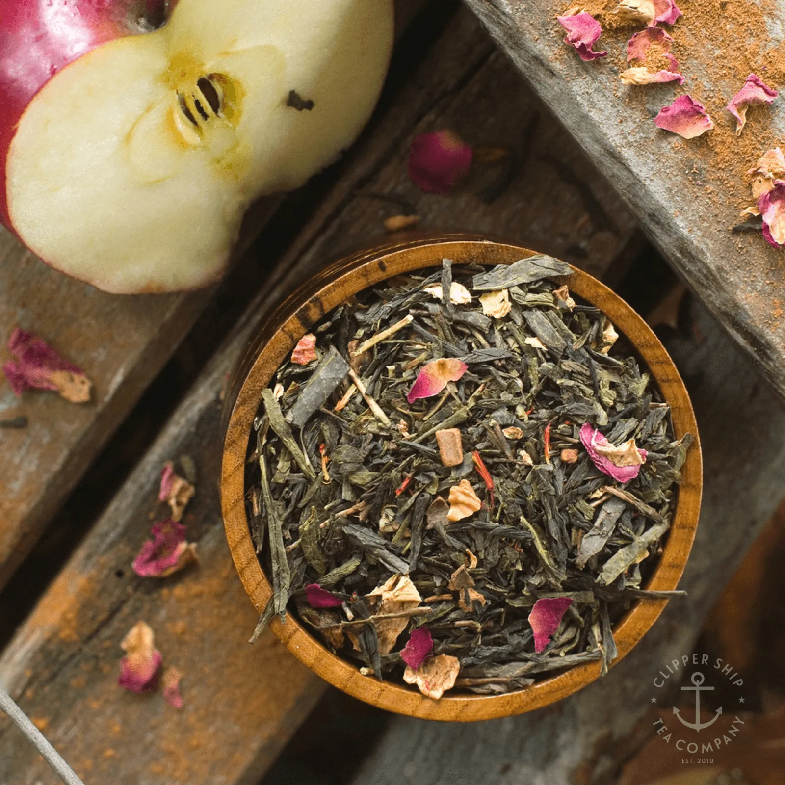 Pumpkin Chai vs Baked Cinnamon Apple: Which Fall Tea?