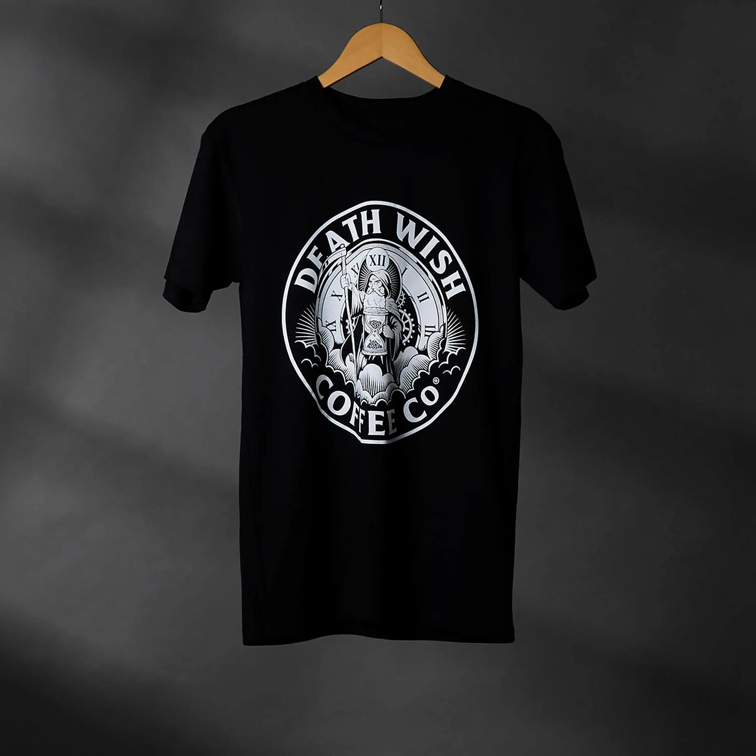 Áo thun Father Time vs áo crewneck Society of Strong Coffee