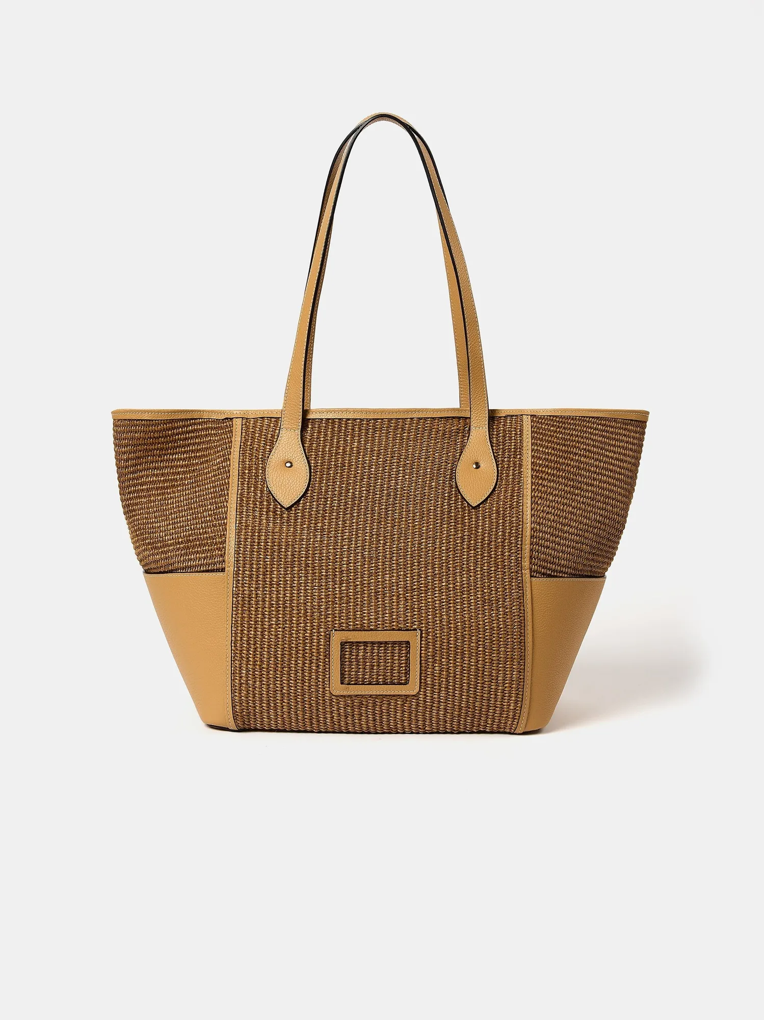 The Raffia Tote Sand Raffia: Summer Bag Care and Styling