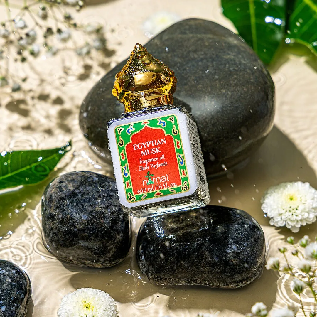 How to Build a Perfume Layering Kit: Mixing Scents Like a Pro