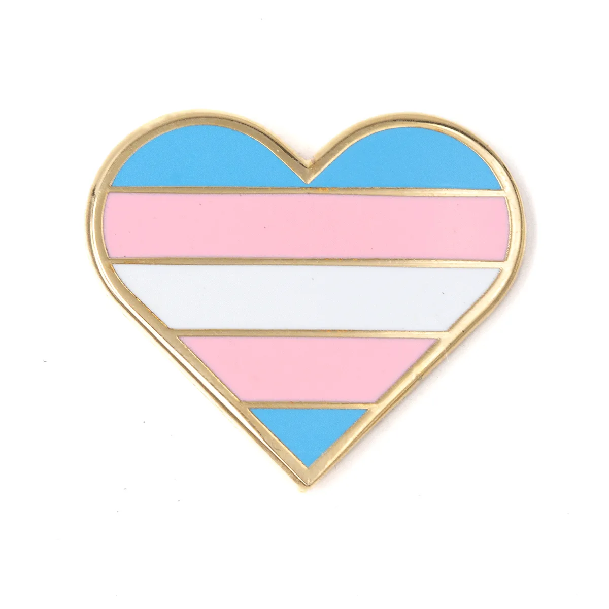 Come applicare una spilla a cuore trans su una giacca
