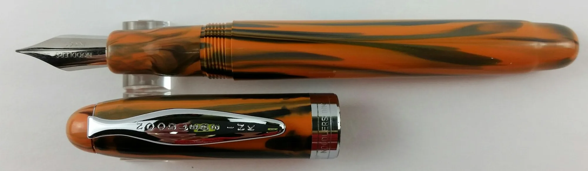 Medieval Lapis Konrad Flex Review: A Pen and Ink Match Made in History