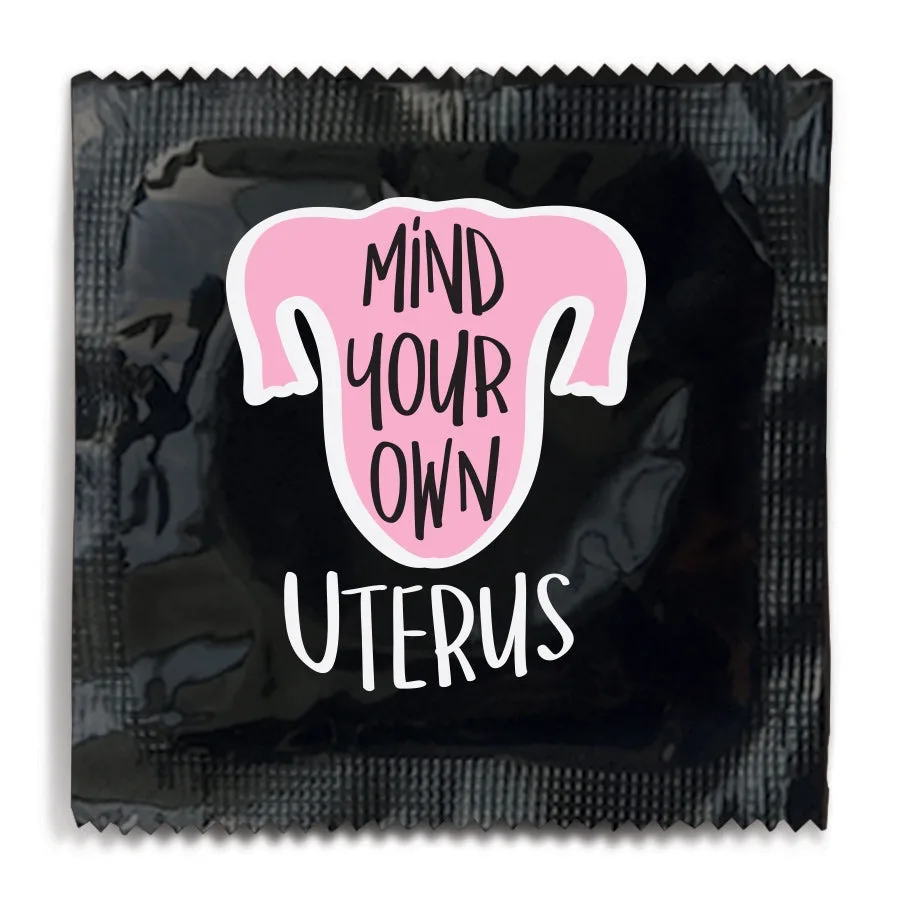 Preservativo Mind Your Own Uterus: significado y uso en la defensa de derechos