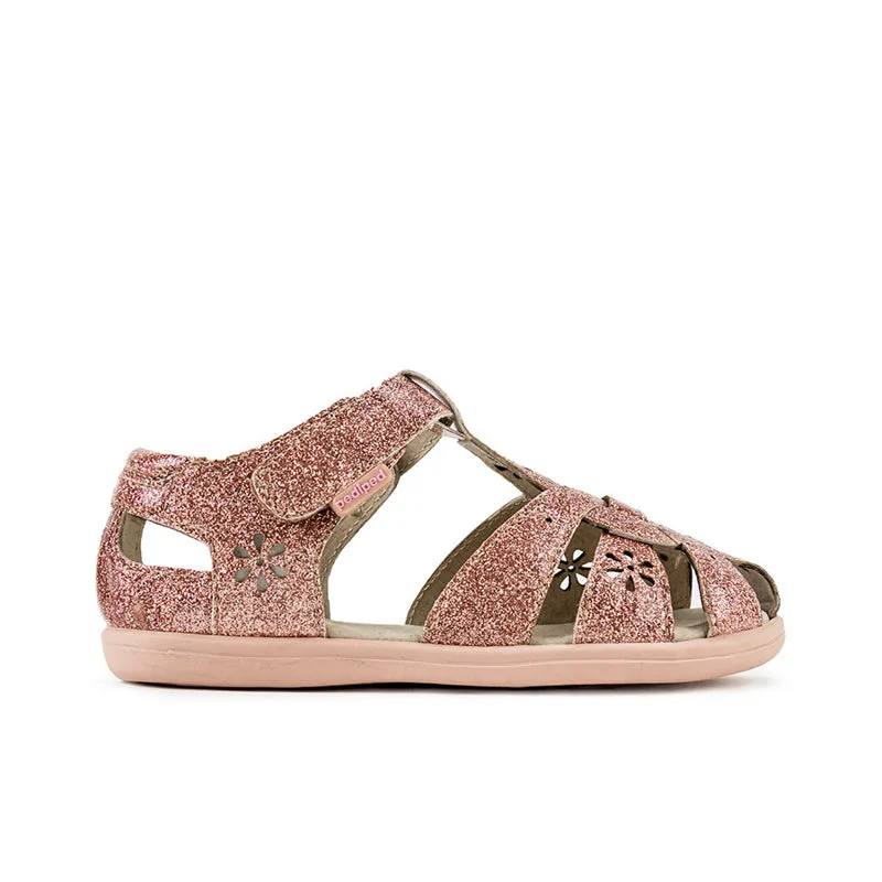 Sandales Nikki Flex blanches ou or rose : laquelle choisir ?