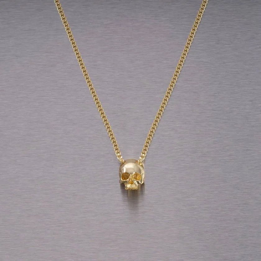 Collar de calavera Travis Barker: Guía de estilo y durabilidad